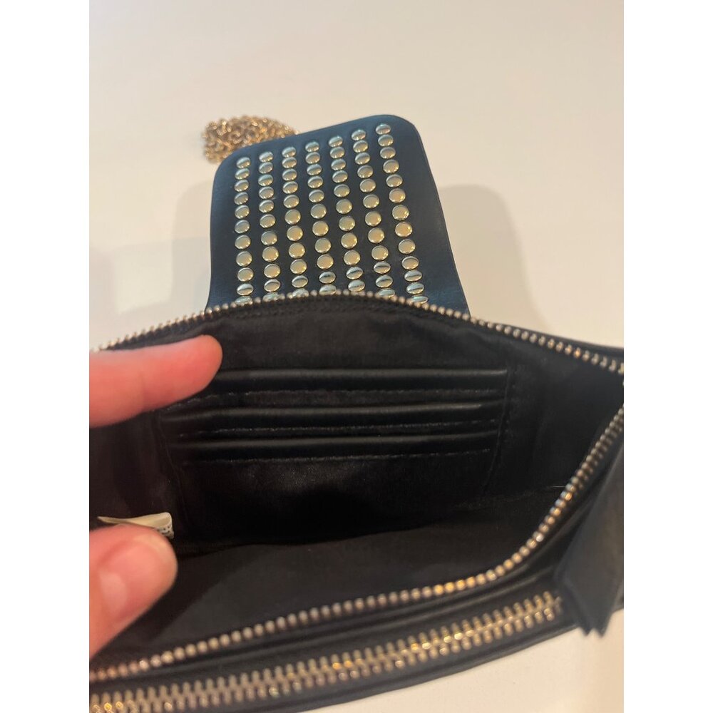 Black Olivia Miller Leather Studded Wristlet With Gold Chain Strap & Zipper Clos - Picture 7 of 10